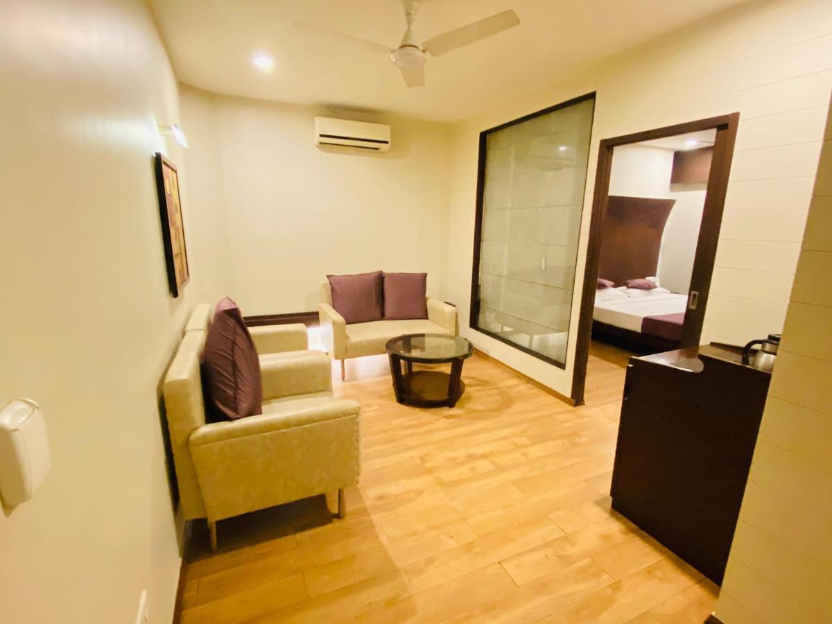 Hotel Saluja Residency Siliguri Exterior foto