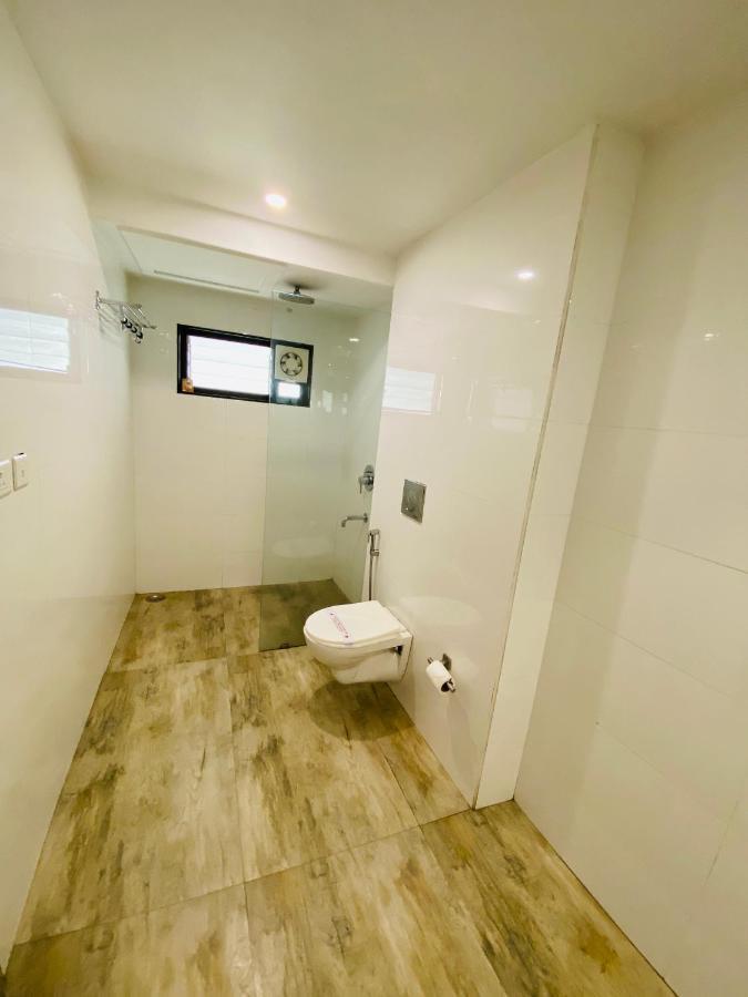 Hotel Saluja Residency Siliguri Exterior foto